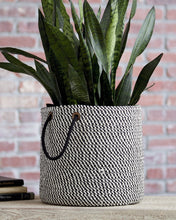 Load image into Gallery viewer, Eider Basket image