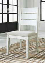 Load image into Gallery viewer, Grindleburg Dining Chair