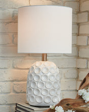 Load image into Gallery viewer, Moorbank Table Lamp image