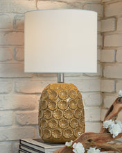 Load image into Gallery viewer, Moorbank Table Lamp