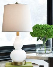 Load image into Gallery viewer, Makana Table Lamp image