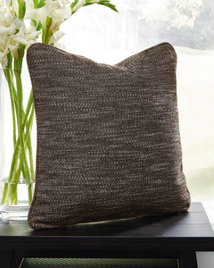 Melvyn Pillow image