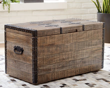Load image into Gallery viewer, Dartland Storage Trunk

