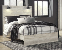 Load image into Gallery viewer, Cambeck Queen Panel Bed image
