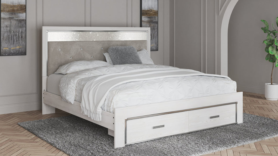 Altyra King Panel Platform Bed image