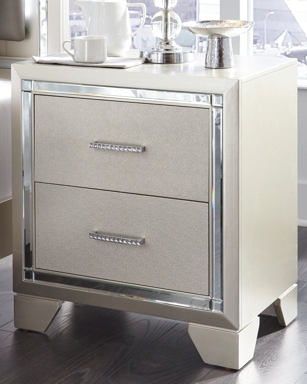 Lonnix Nightstand image