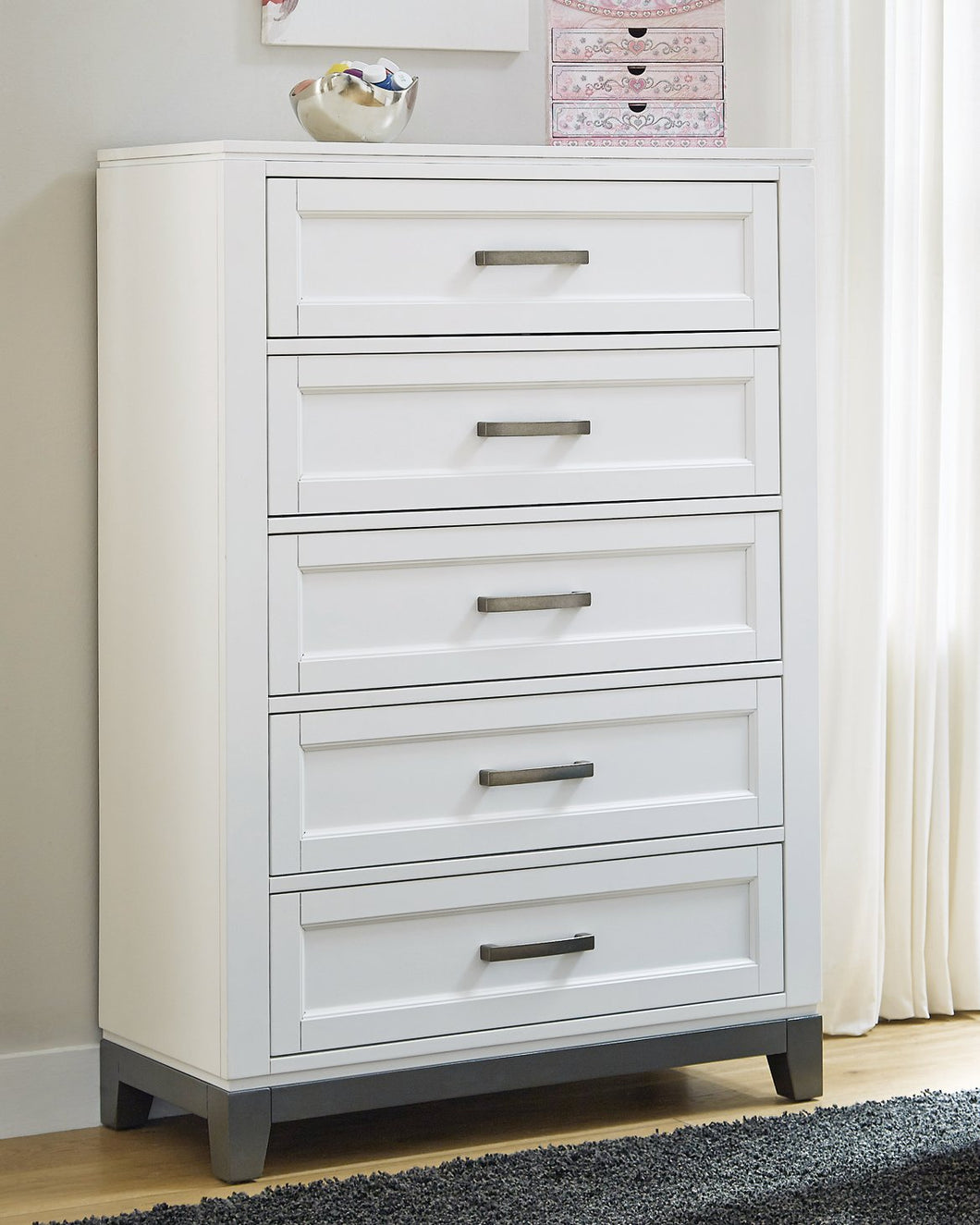 Brynburg Chest of Drawers image