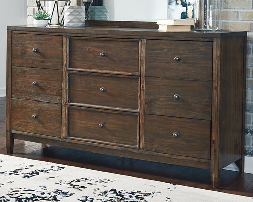 Kisper Dresser image