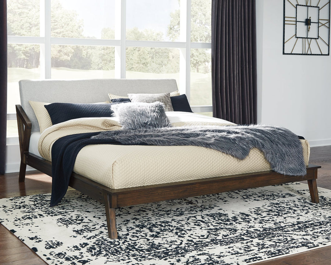 Kisper Queen Platform Bed image