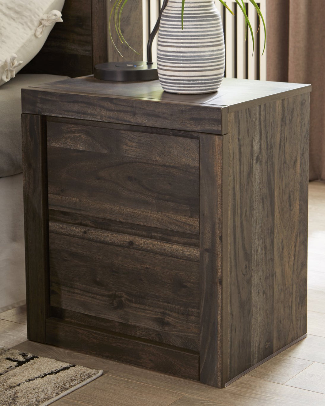 Vay Bay Nightstand image