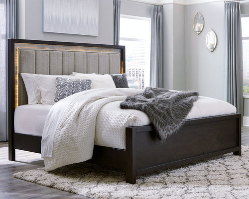 Maretto Queen Upholstered Panel Bed image