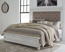 Load image into Gallery viewer, Kanwyn Queen Panel Bed image
