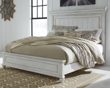 Load image into Gallery viewer, Kanwyn Queen Panel Bed

