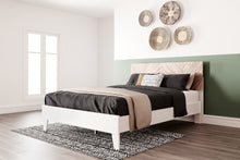 Load image into Gallery viewer, Piperton Panel Platform Bed image
