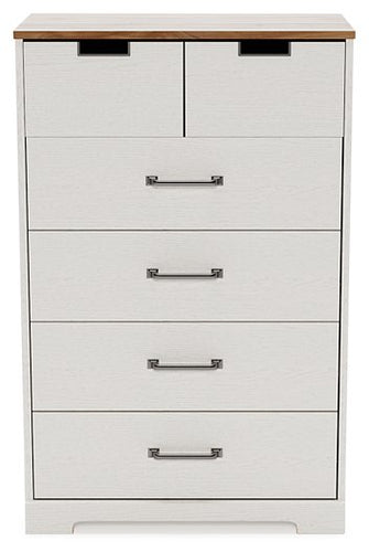 Vaibryn Chest of Drawers image