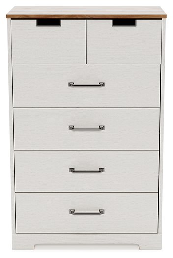 Vaibryn Chest of Drawers image