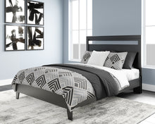 Load image into Gallery viewer, Flannia Panel Platform Bed
