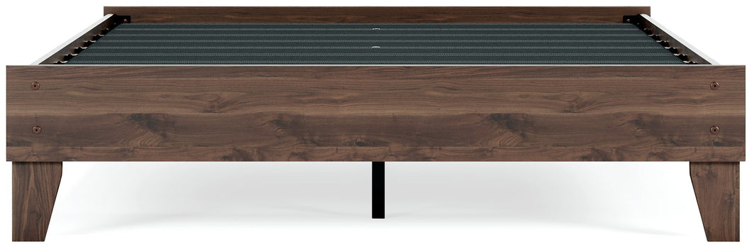 Calverson Queen Platform Bed image