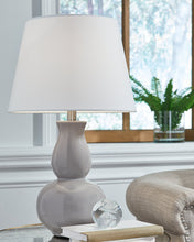 Load image into Gallery viewer, Zellrock Table Lamp
