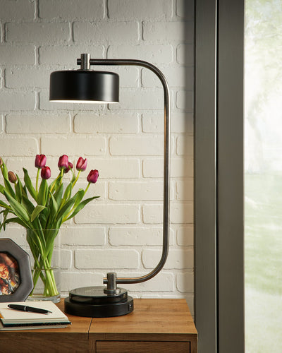 Eliridge Desk Lamp image