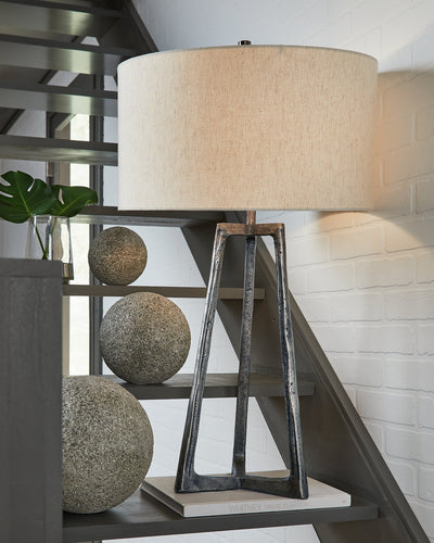 Wynlett Accent Lamp image