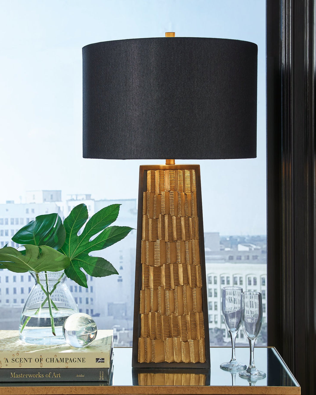 Dairson Table Lamp image